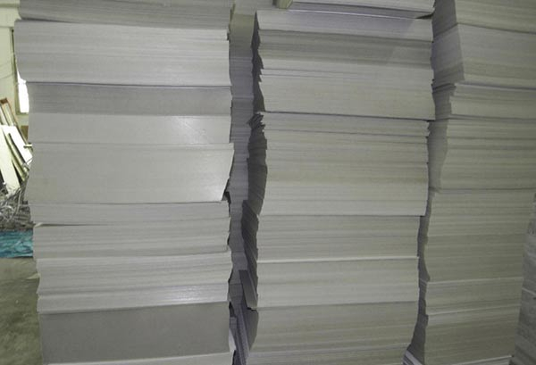 新聞紙為什么會發黃？東莞灰板紙廠家告訴你原因